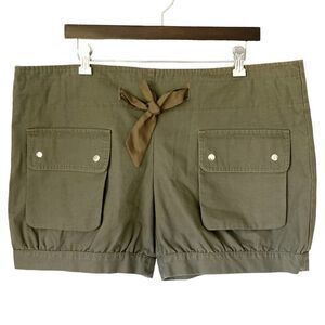 NWT Barney’s NY Cargo Shorts Sunner Silk & Cotton Size 10 Olive Green High Rise